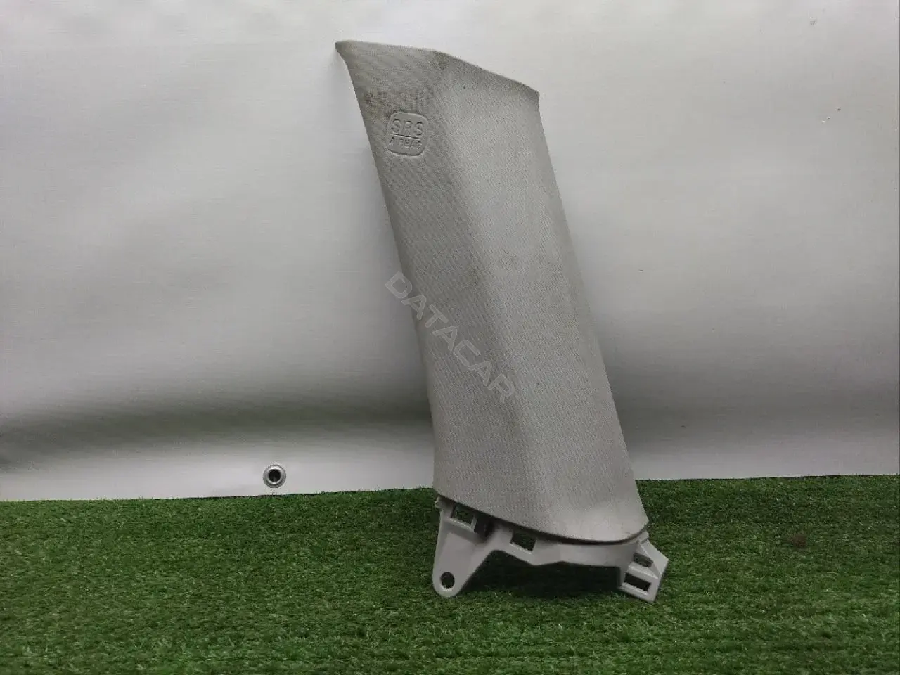 Обшивка стойки задней G21B68250