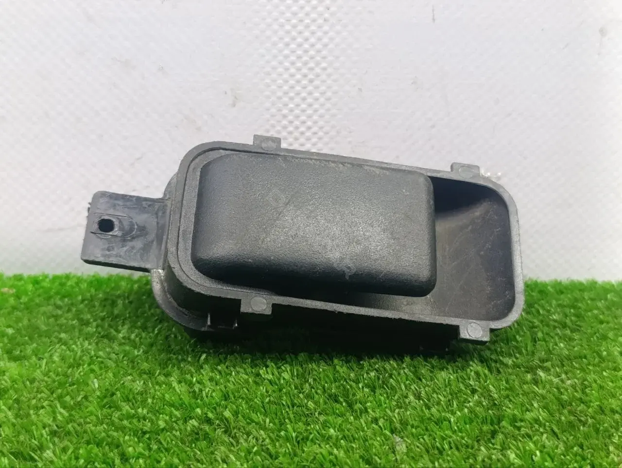 Ручка двери 81ABA21902AB