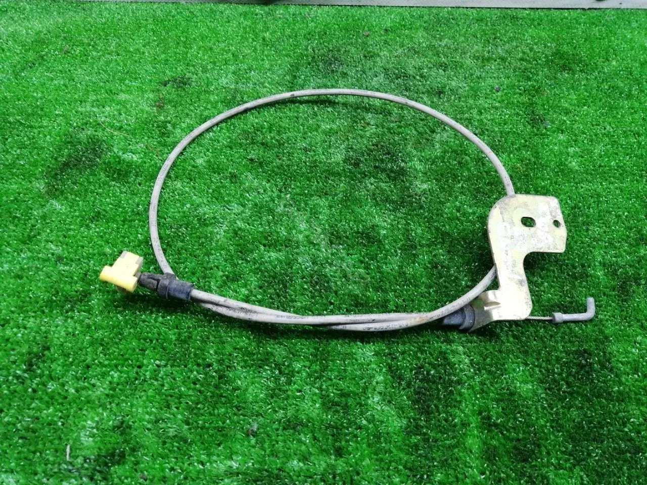 Трос двери YC15V26494AB