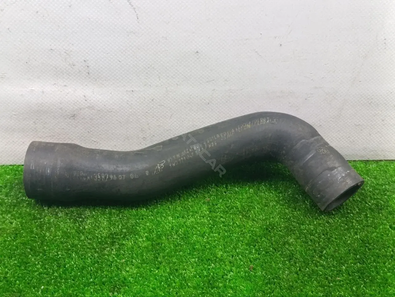 Патрубки системы охлаждения 7M0121049AA, 95VW8N241BD
