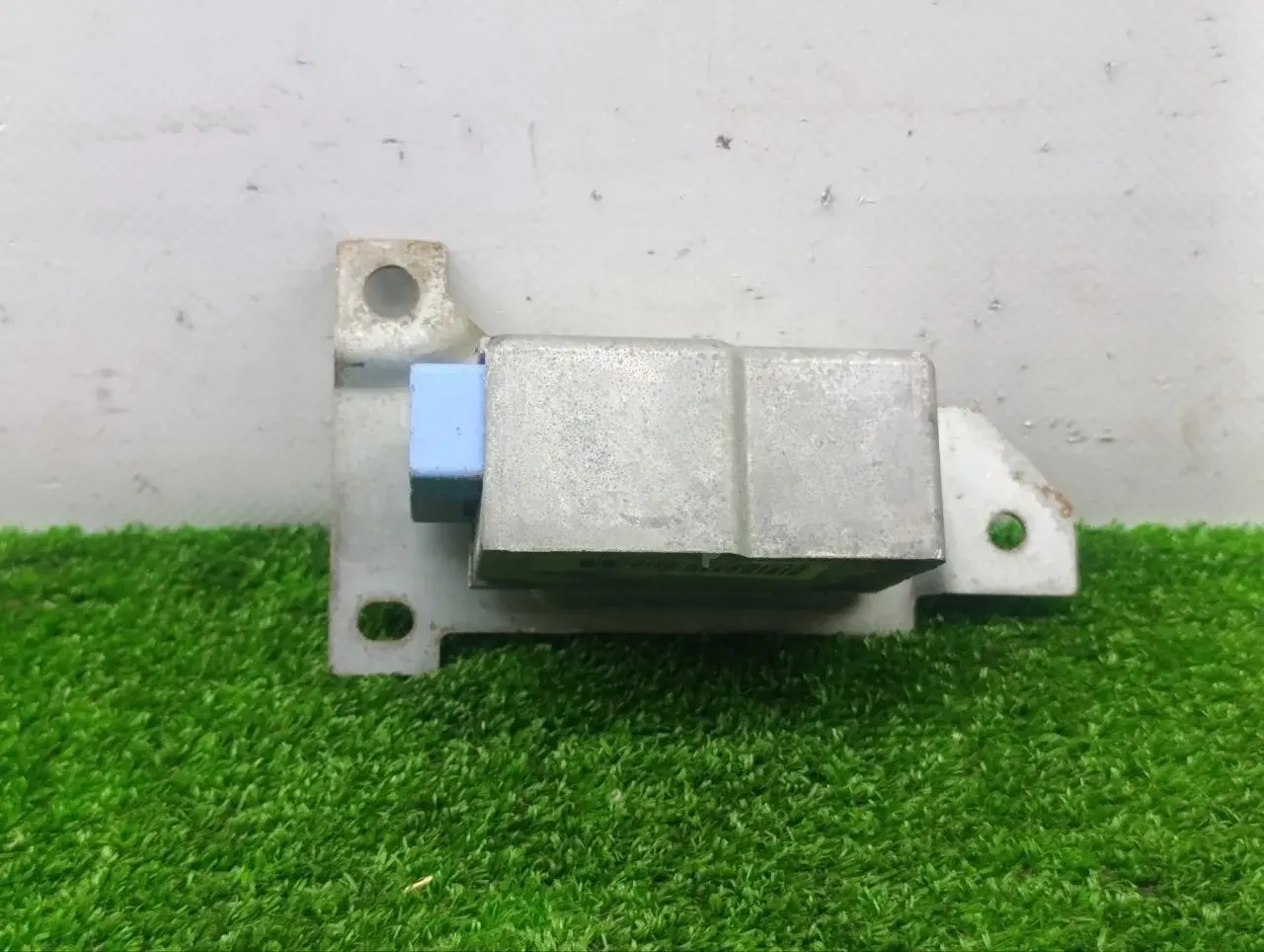 Датчик удара GE4T57KD0B