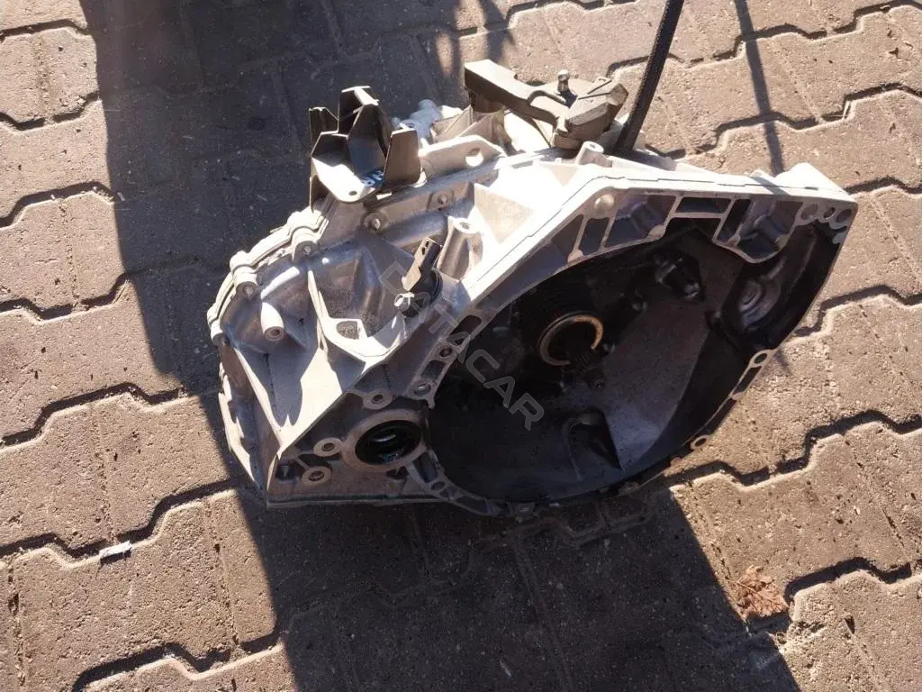 Механическая коробка передач (МКПП) 18540R, 320104615R, CMTX26