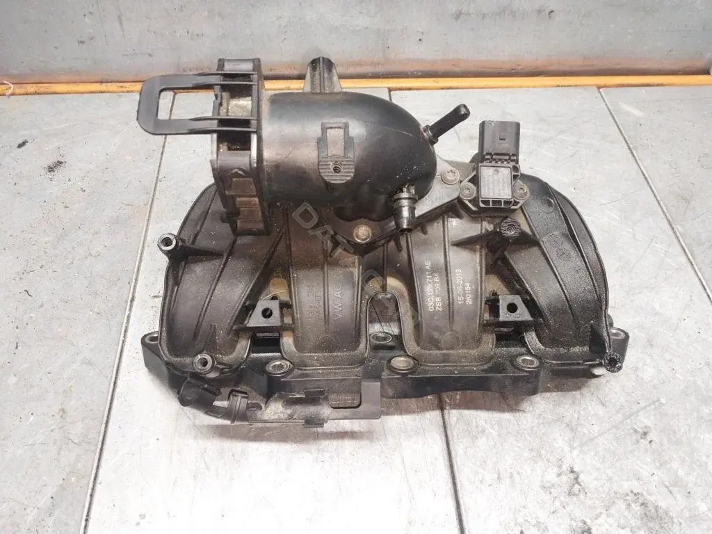 Коллектор впускной 03C129711AE, 03C1297219