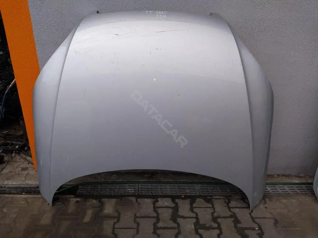 Капот 8J0823029E