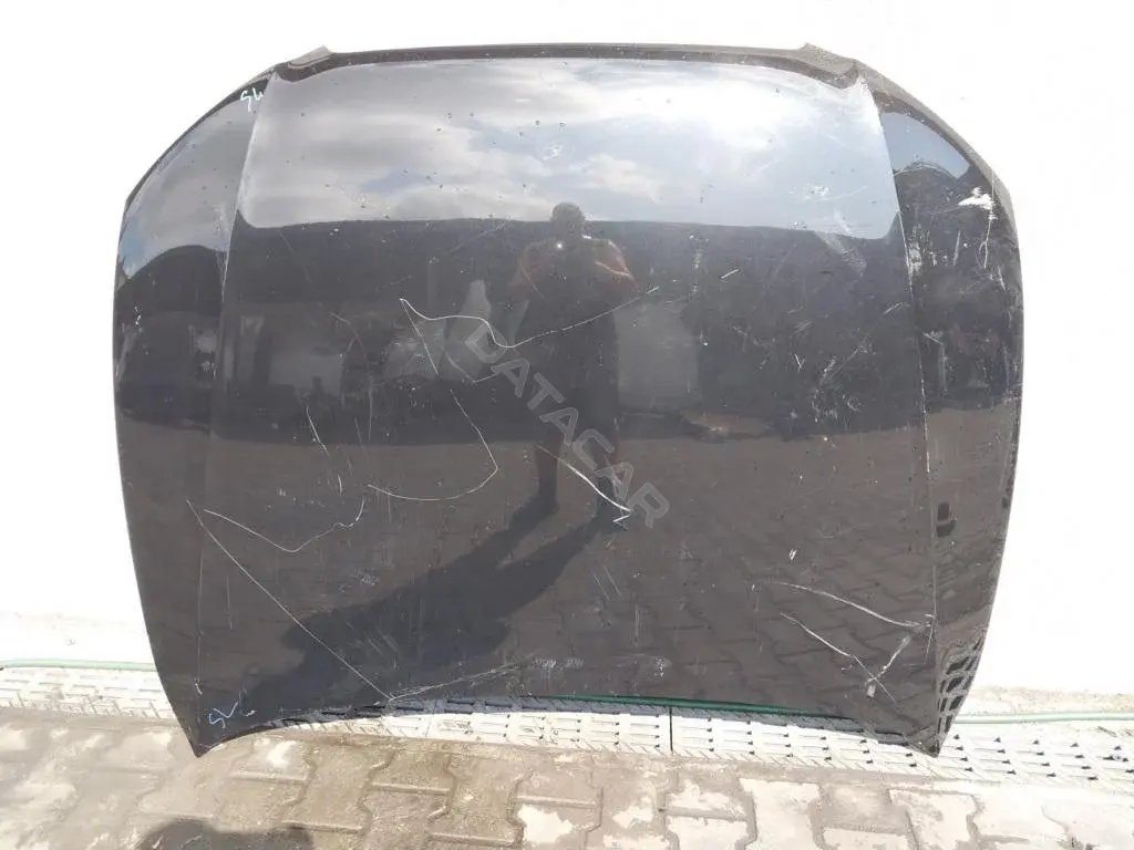Капот 8T0823029D