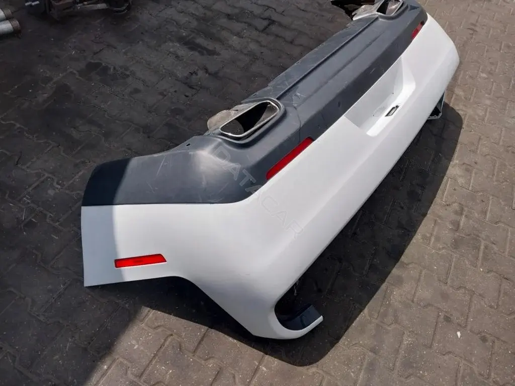 Задний бампер 68259761AC
