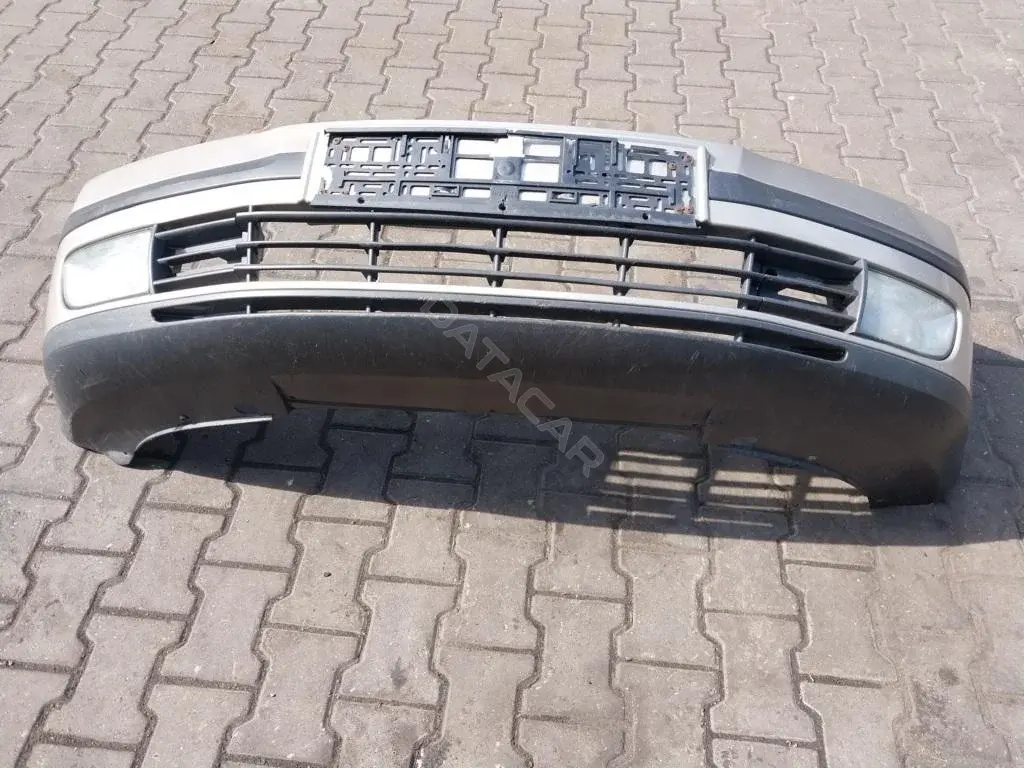 Передний бампер 1Z0807221