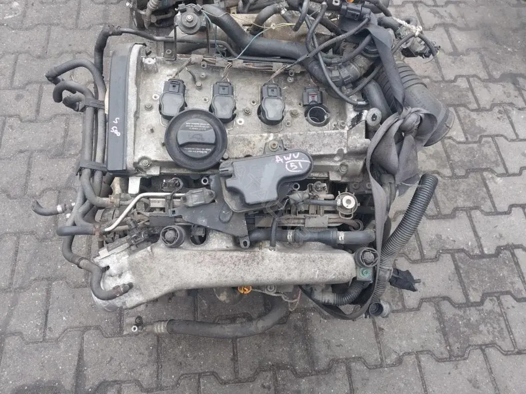 Двигатель в сборе AWU