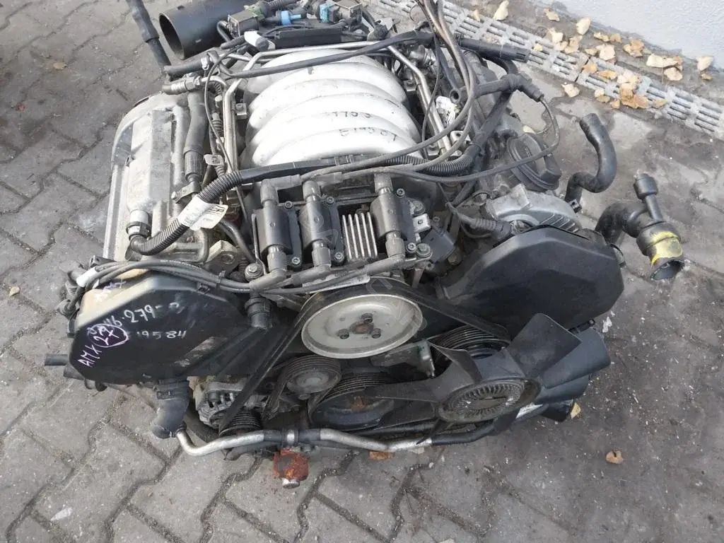 Двигатель в сборе AMX