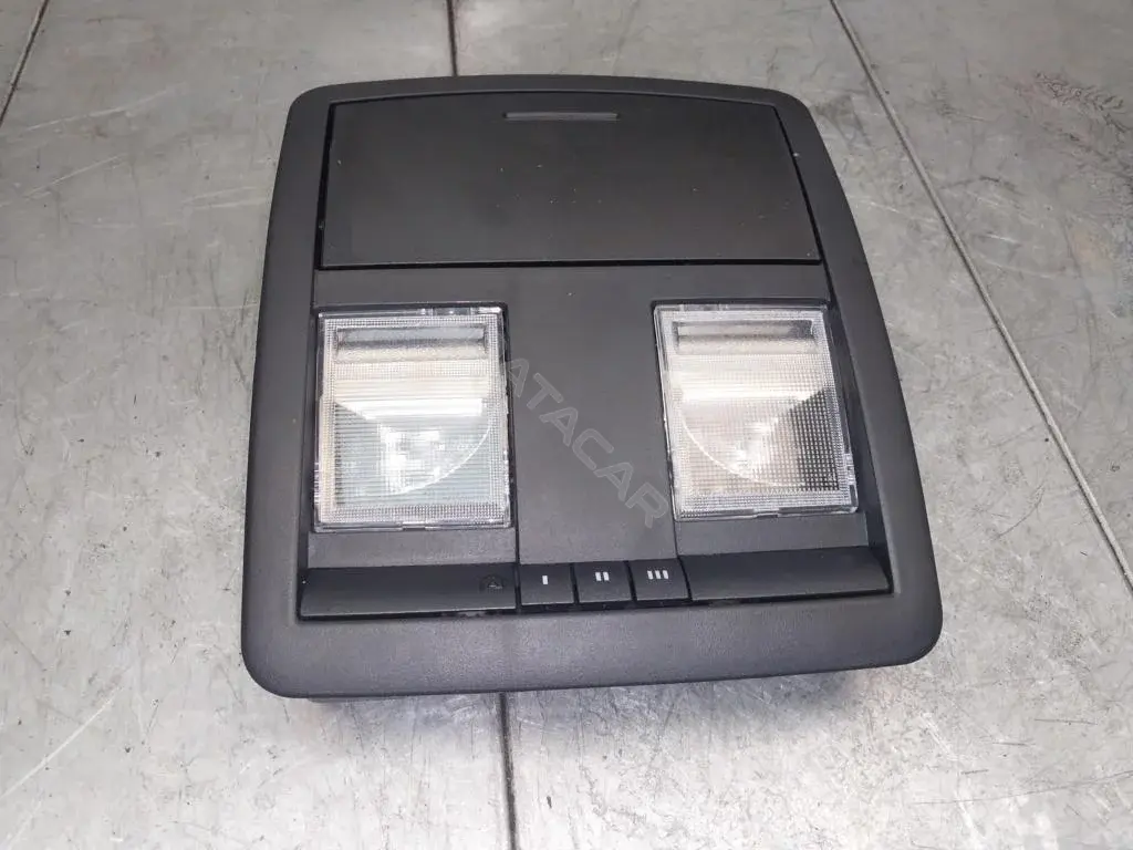 Плафон освещения салона 1AR29DX9AB, 5QT76TRMAB, 68207630AA