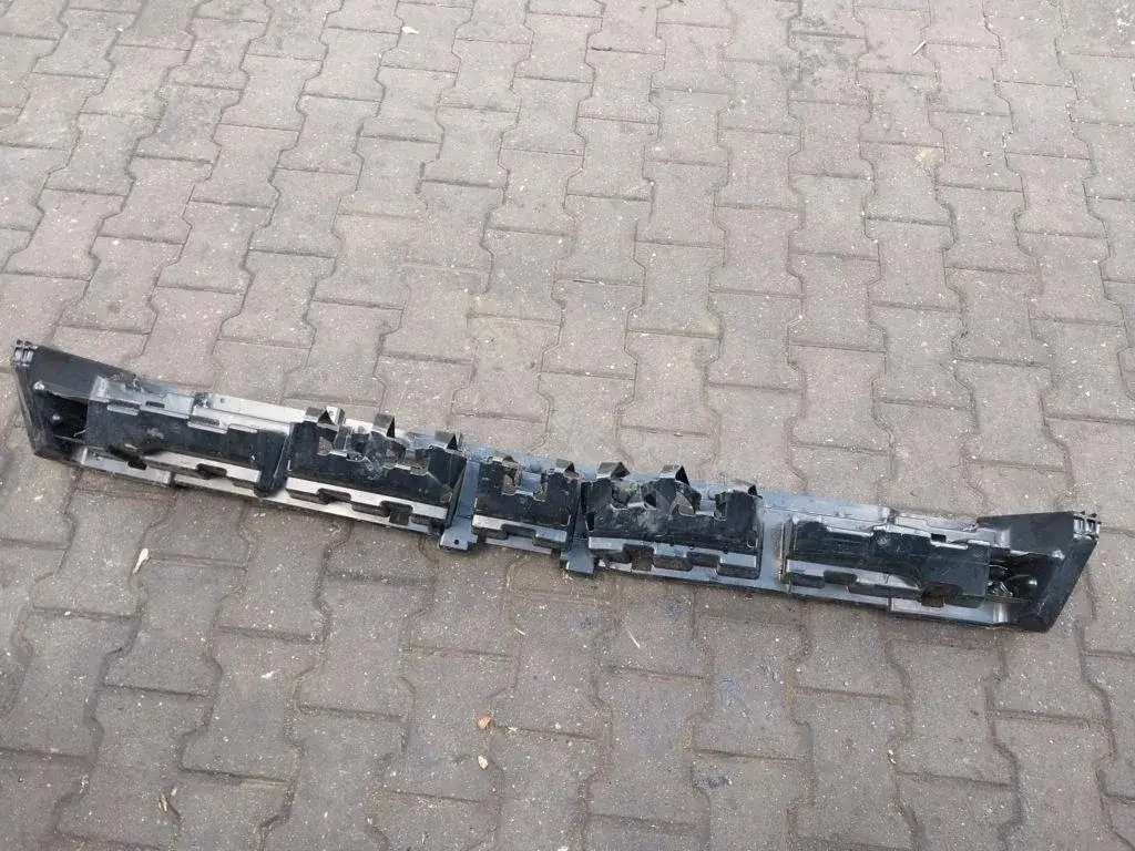 Абсорбер бампера 68174977AA