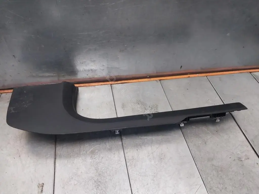 Пластик салона 1KL46DX9AG