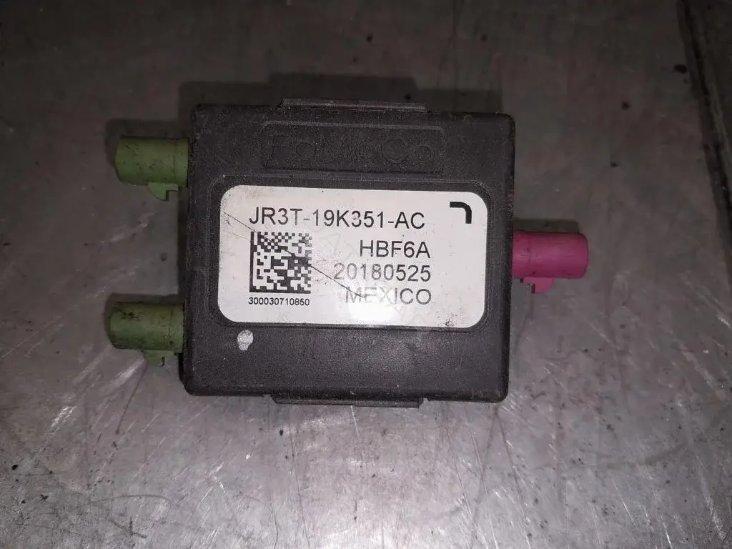 Антенна JR3T-19K351AC