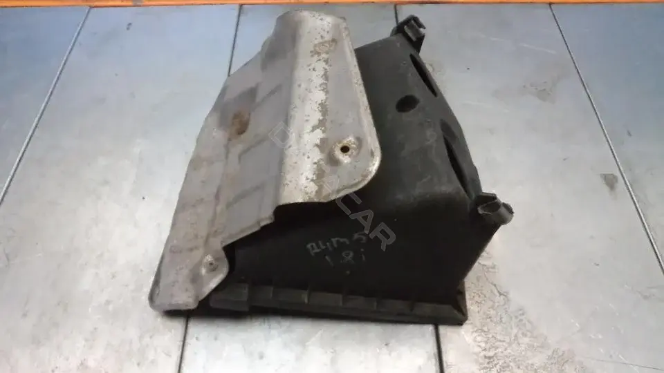 Корпус воздушного фильтра 058133837A