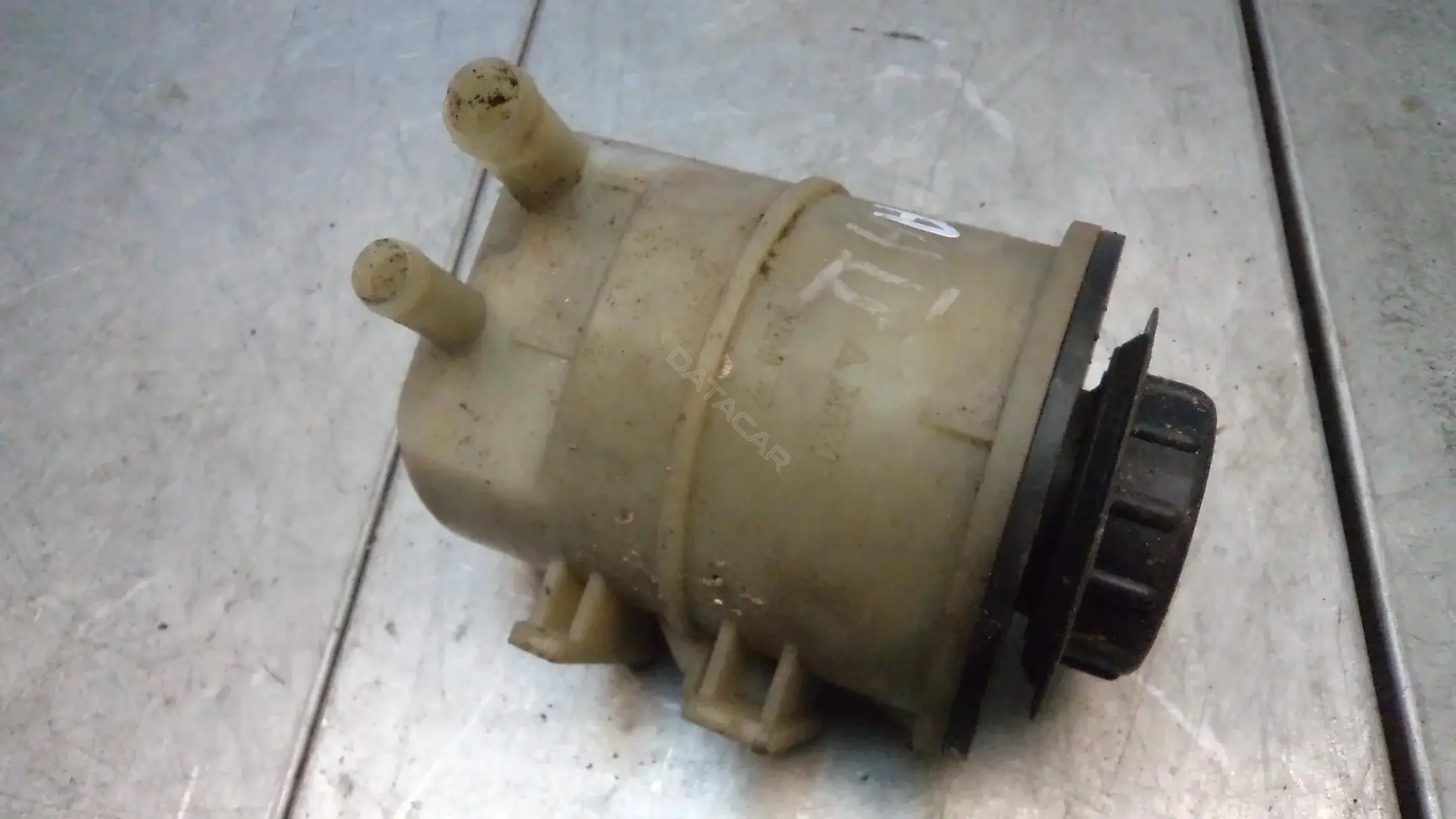 Бачок гидроусилителя 8200005185