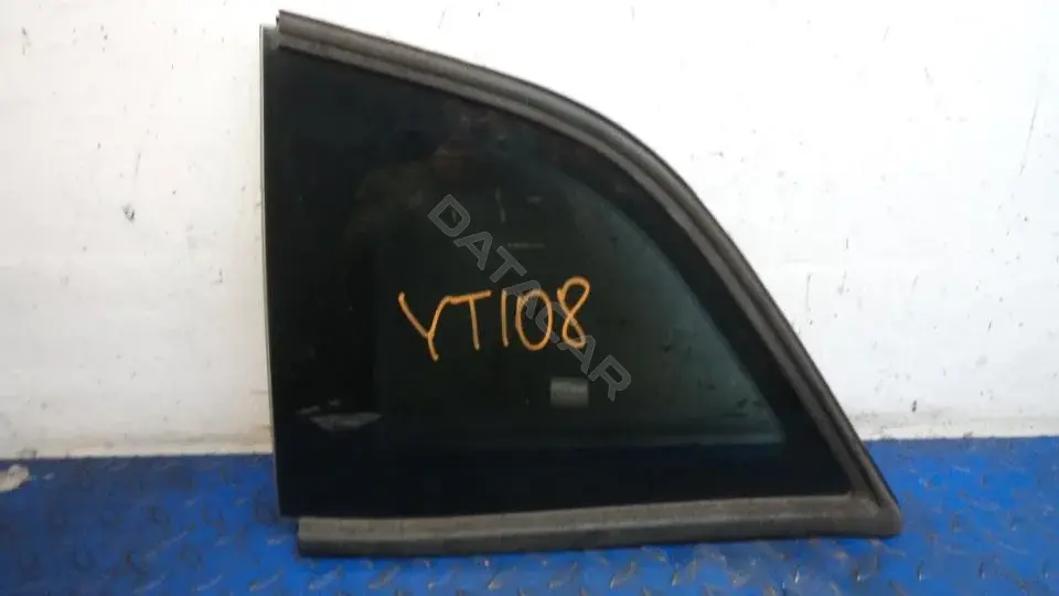 Стекло двери 68234217AA