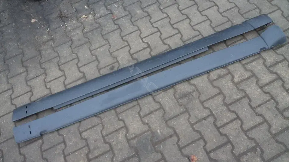 Накладка на порог 68320475AF