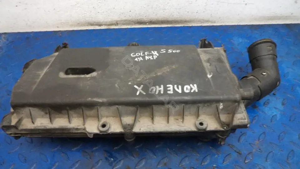 Корпус воздушного фильтра 036129611AH, 036129620C