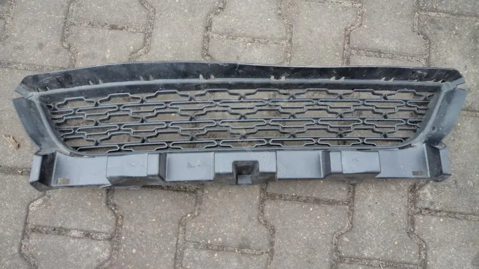 Решетка радиатора 68214782AA