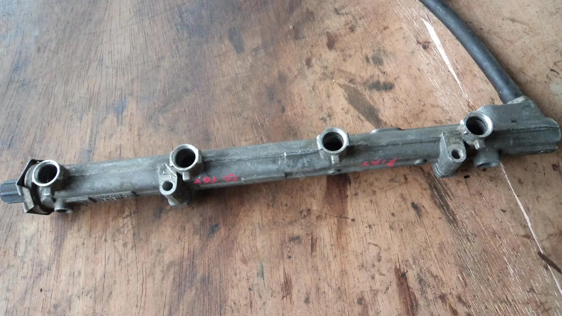 Топливная рейка Topr109g2