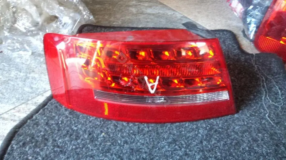 Задние фонари 8T0945095D