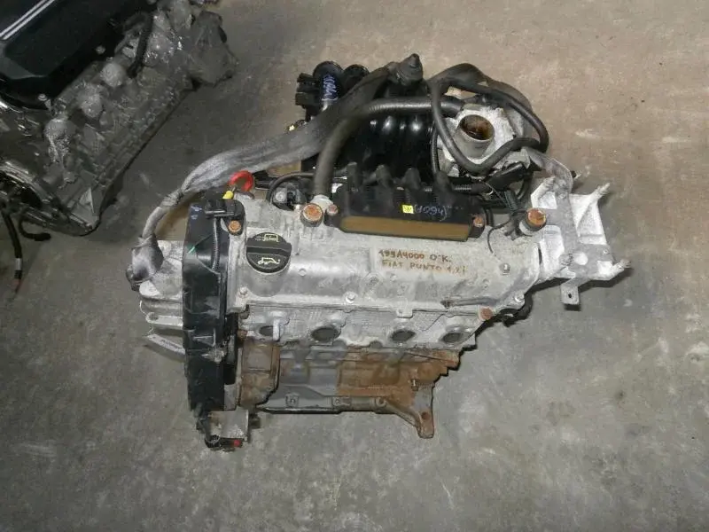 Двигатель в сборе 199A4000