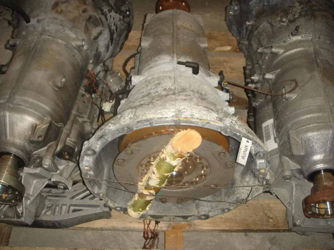 Автоматическая коробка передач (АКПП) 68367523AA