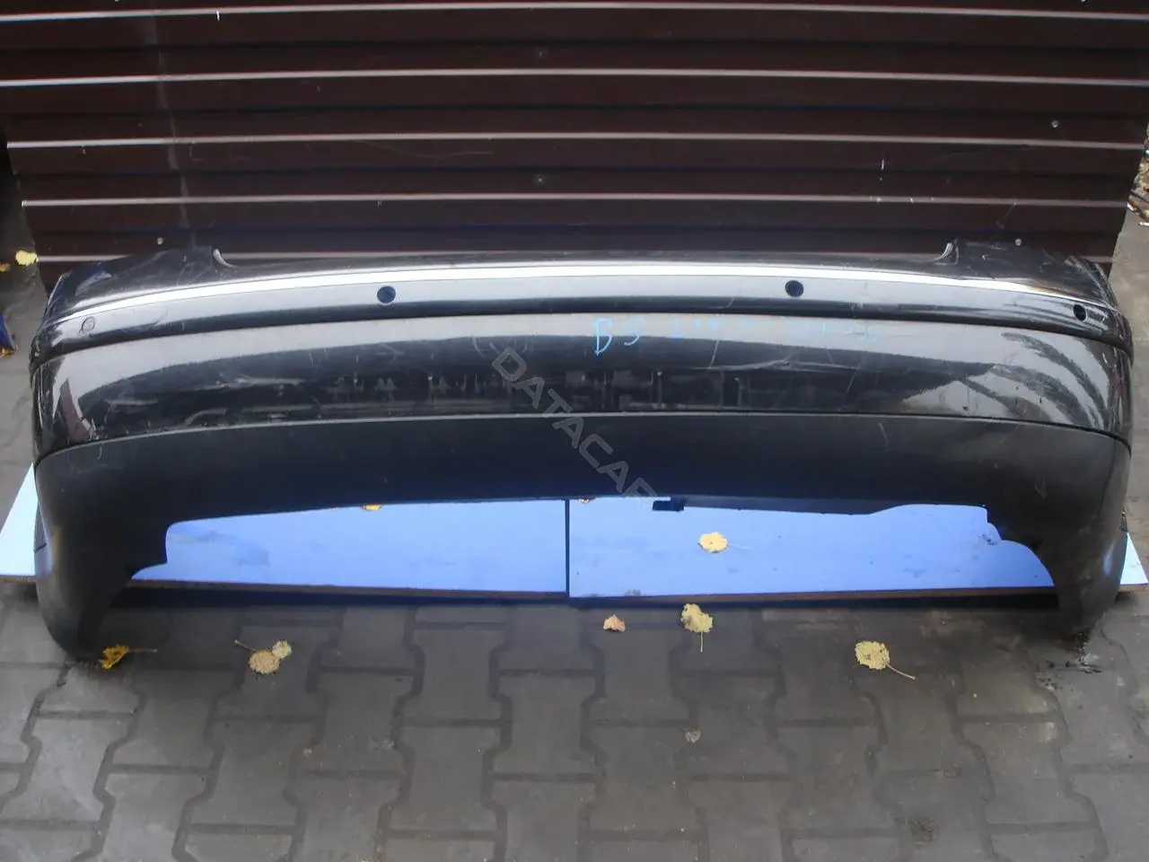 Задний бампер Bz293g0