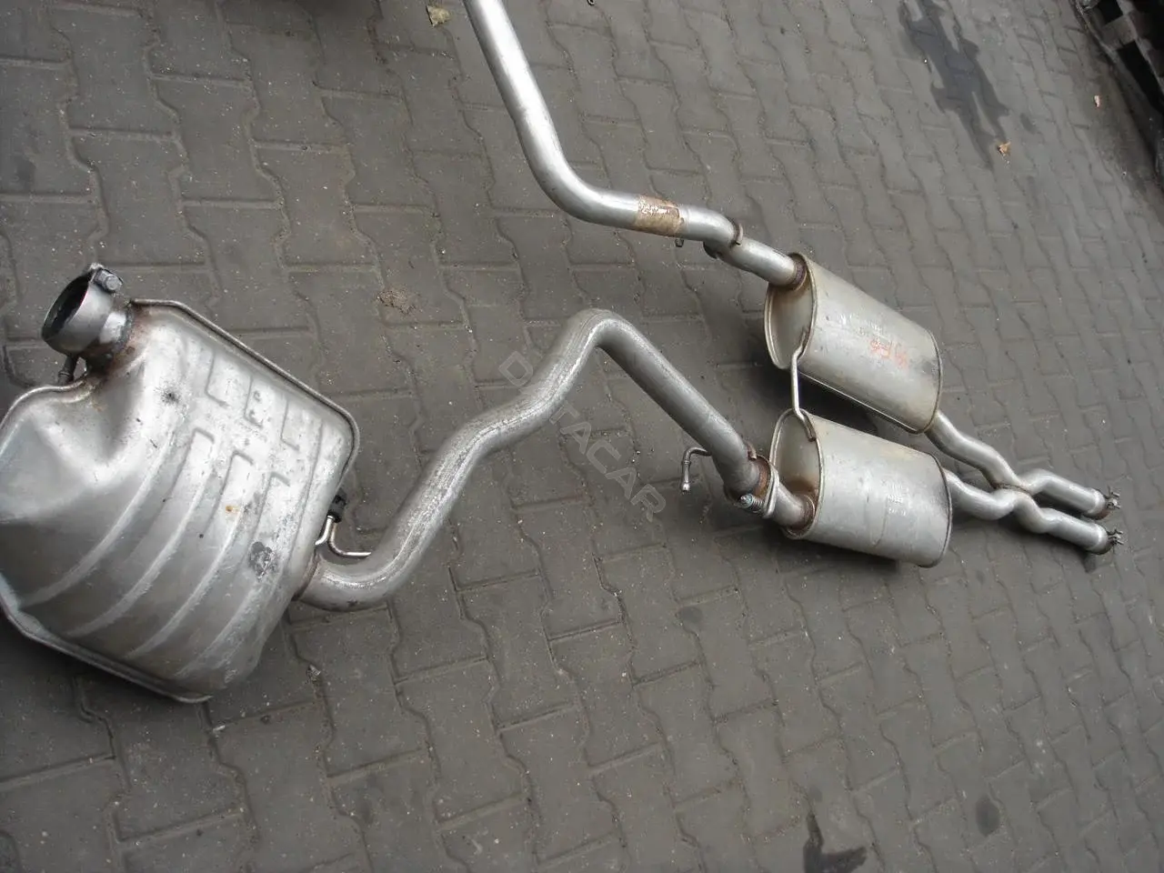 Глушитель выхлопных газов 05147111AB 05147010AB 68164449AA 05147250A17