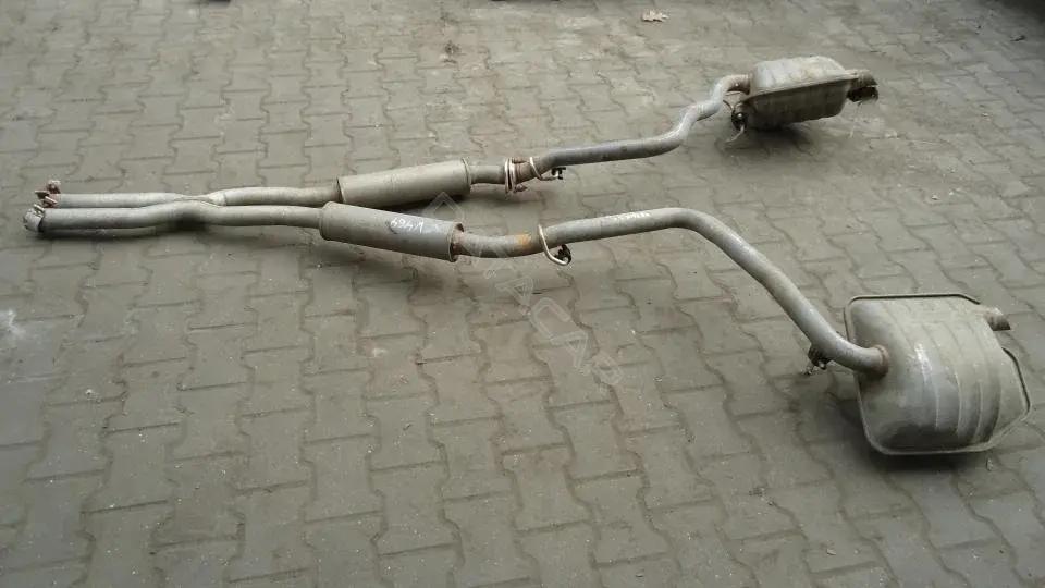Глушитель выхлопных газов 53010371AA 68164450AA 68164449AA