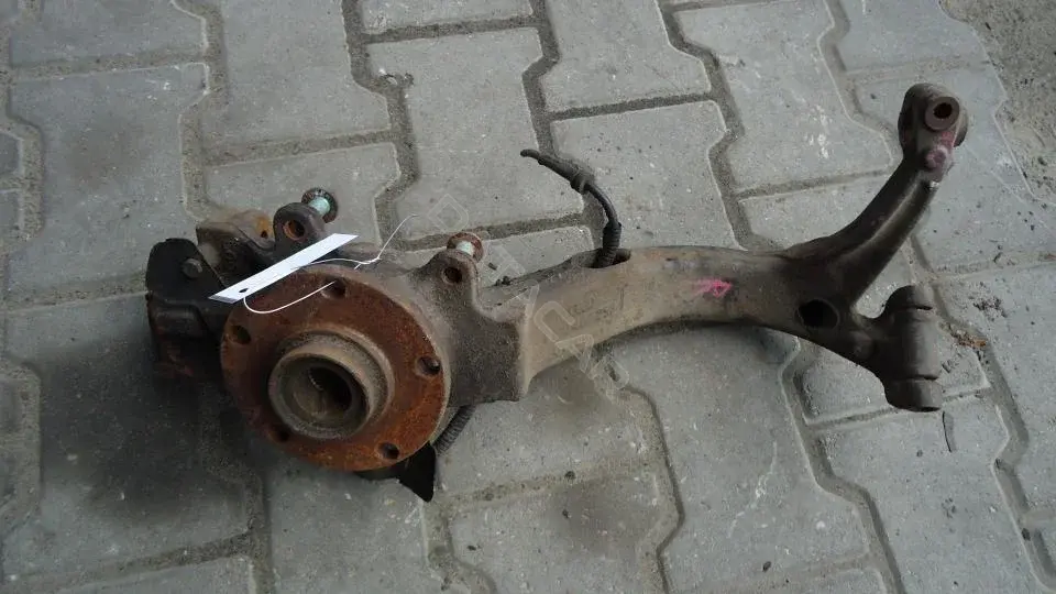 Ступица колеса 8D0407258