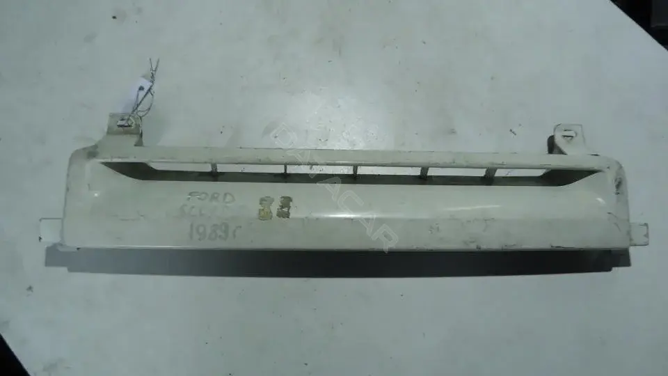 Решетка радиатора 85GG8A133AAW
