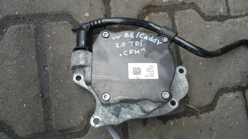 Вакуумный насос 03L145112