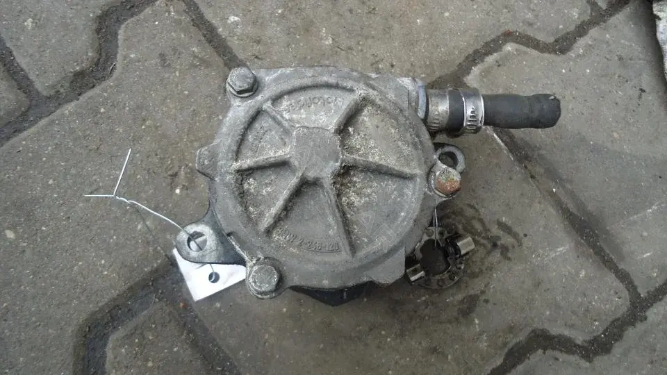Вакуумный насос 2.246126