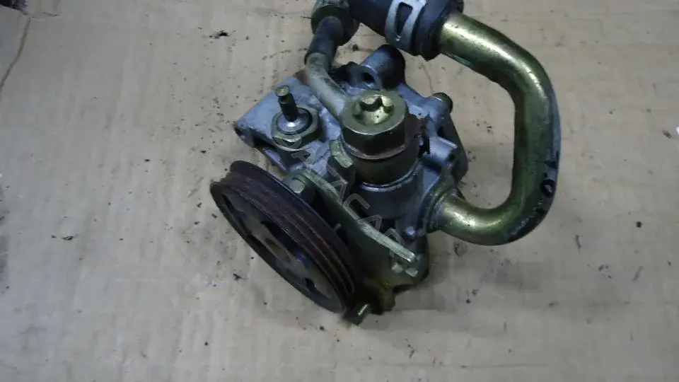 Насос гидроусилителя руля Ngr386g0