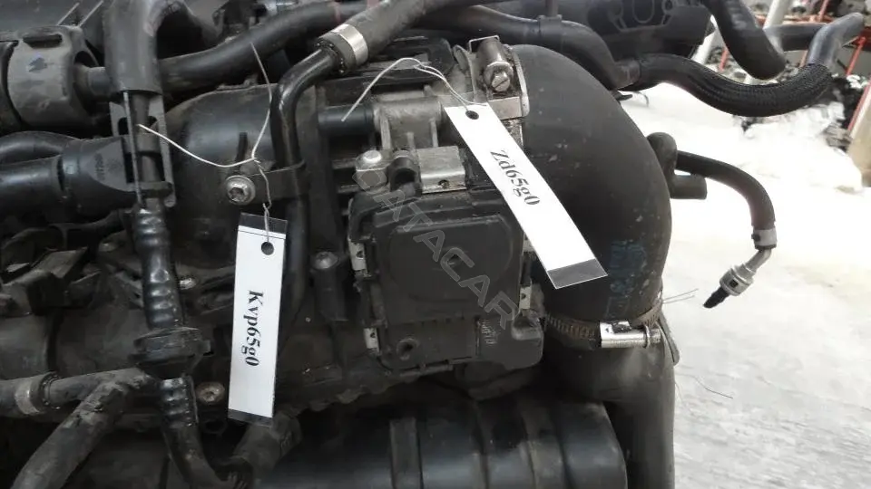 Дроссельная заслонка 03C133062D