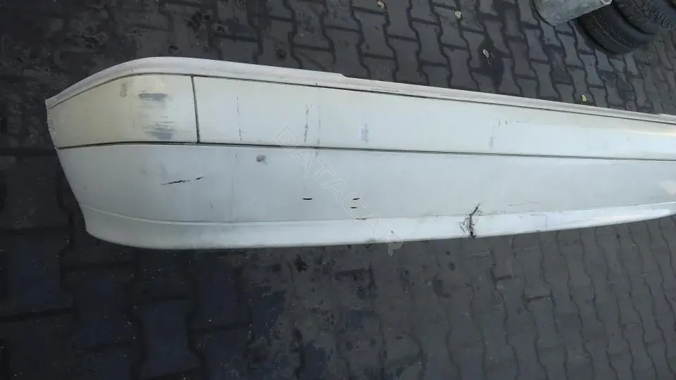 Задний бампер Bz267g0