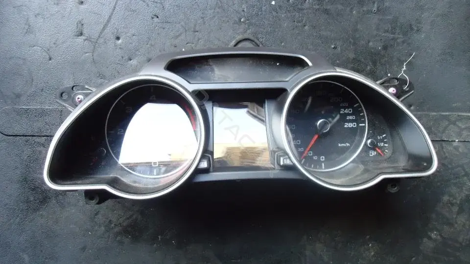 Панель приборов 8T0 920930D