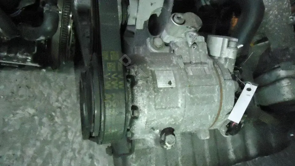 Компрессор кондиционера 6Q0820808D