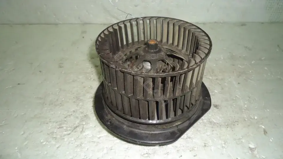 Моторчик печки Mp236g0