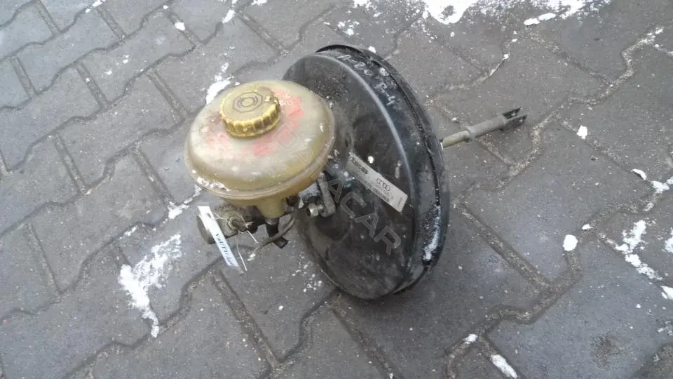 Вакуумный усилитель тормозов 4AO 612 105 Q