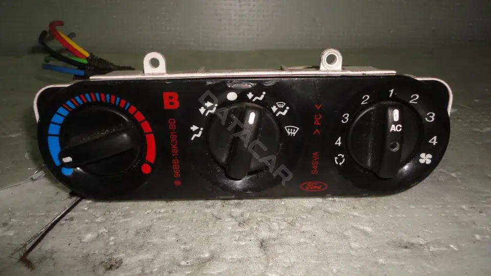 Блок управления климат-контролем 97 BW 18D 451A
