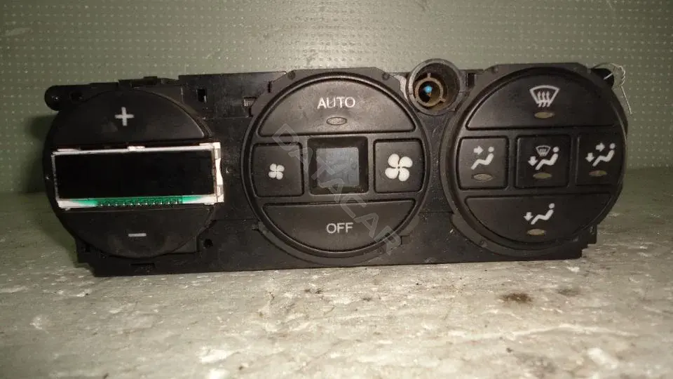 Блок управления климат-контролем GM90586246