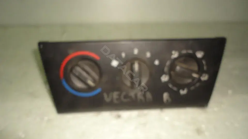 Блок управления климат-контролем GM90586319