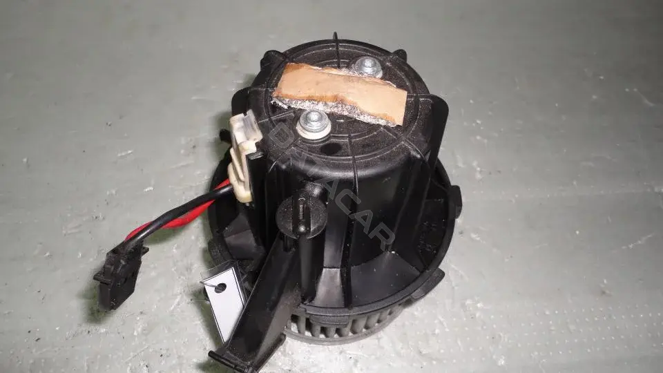 Моторчик печки 8K1 820 021