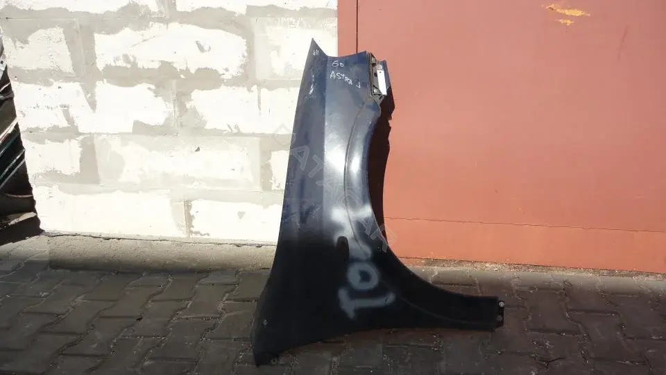 Крыло переднее Kpp411g0