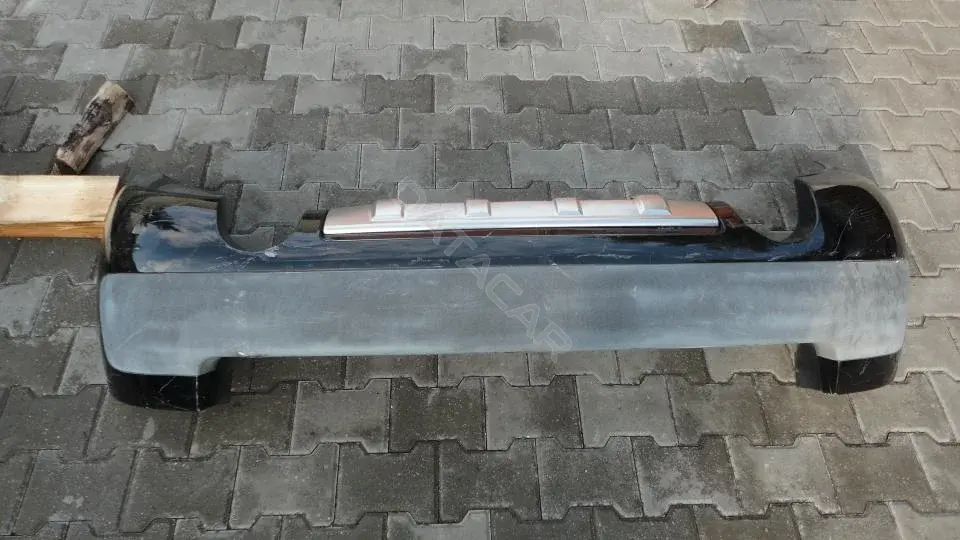 Задний бампер Bz210g0