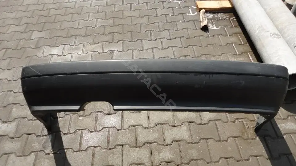 Задний бампер Bz185g0