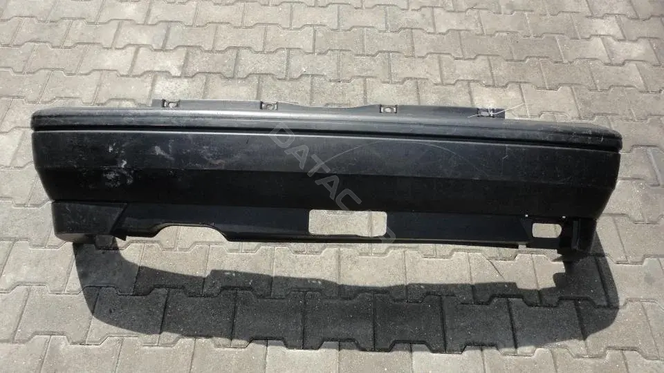 Задний бампер Bz177g0