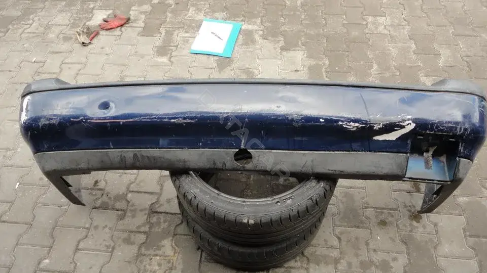 Задний бампер Bz160g0